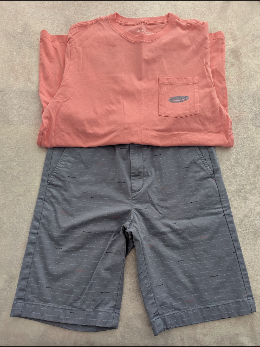 Vineyard Vines T-shirt and Shorts